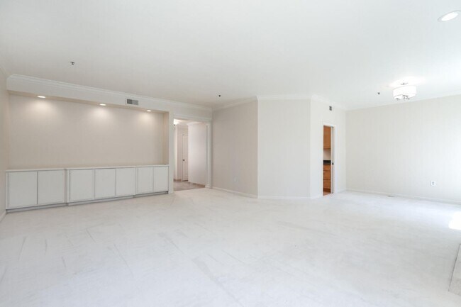 Building Photo - 1457 Bellevue Ave