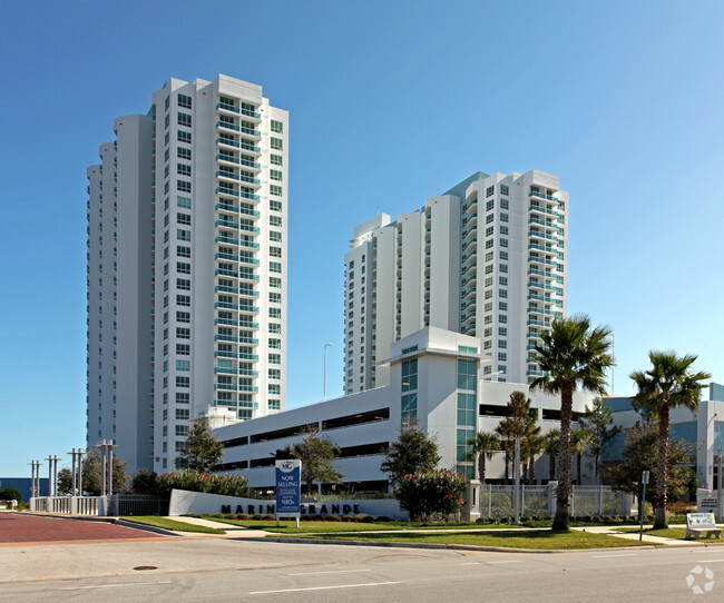 Building Photo - Marina Grande on the Halifax