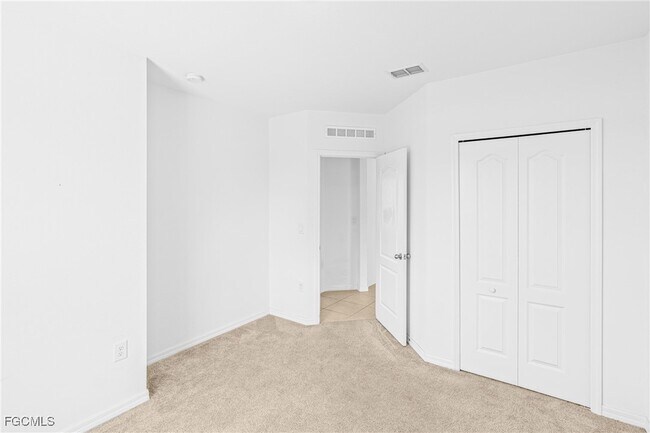 Foto del edificio - 419 Palmyra Ave