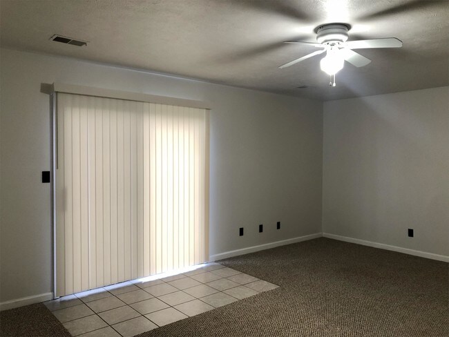 Foto del edificio - 2708 Randall Ave NW