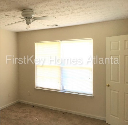 Building Photo - 3955 Medlock Park Dr SW