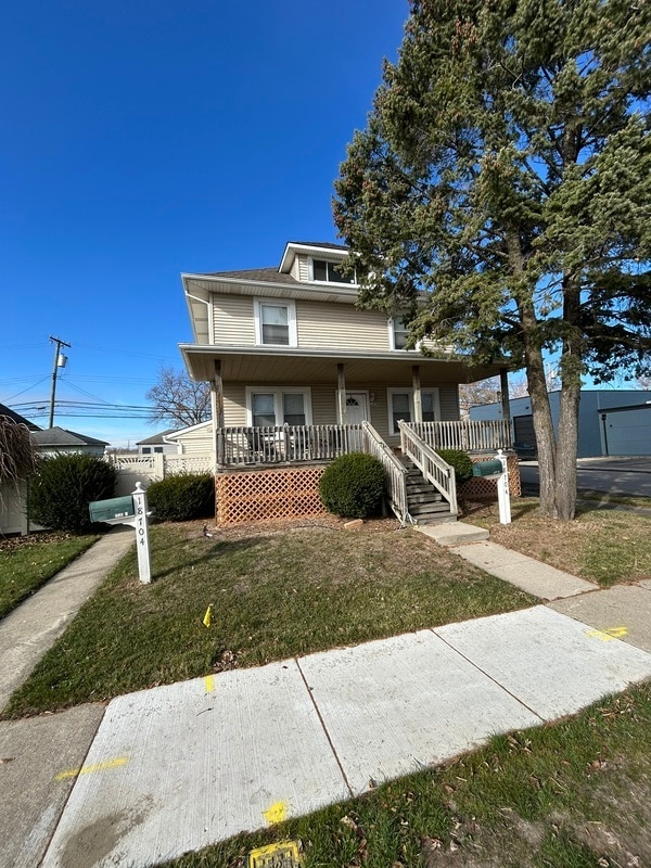 Building Photo - 18704 Jefferson