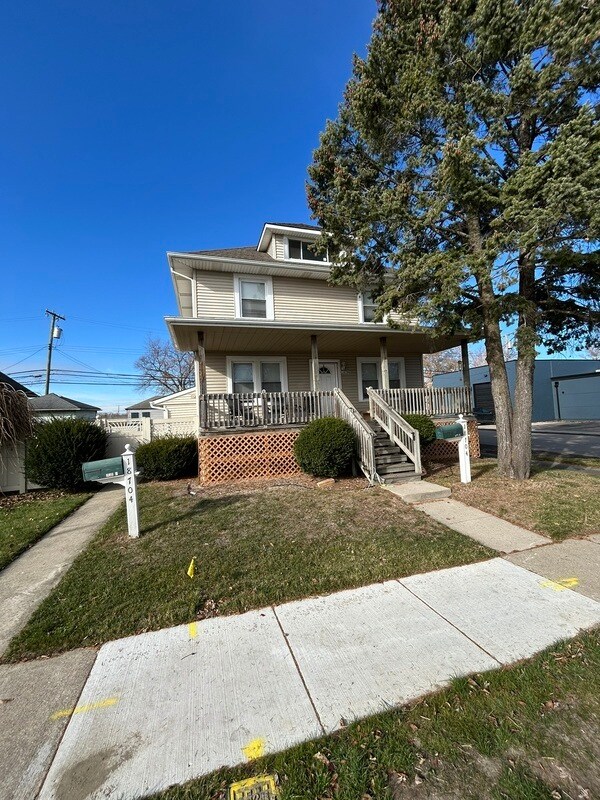 Foto del edificio - 18704 Jefferson