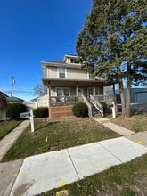 Building Photo - 18704 Jefferson