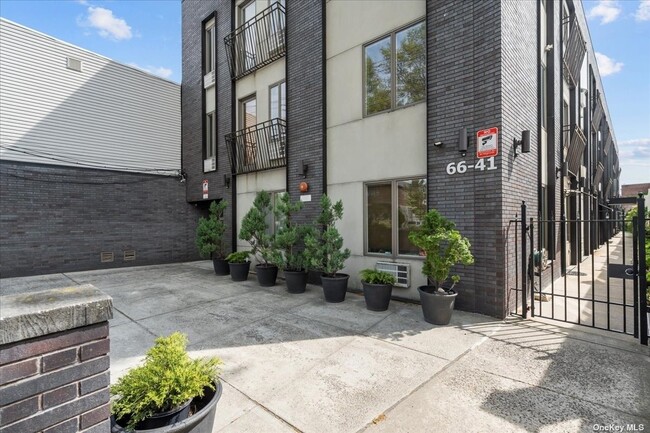 Building Photo - 6641 69th St