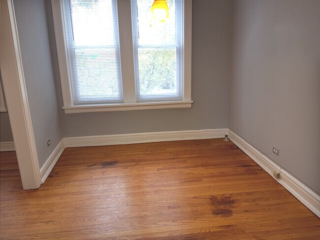 Foto del edificio - 3000 N Cicero Ave