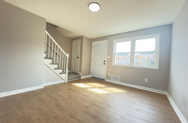 Building Photo - Two-Bedroom home in Baltimore