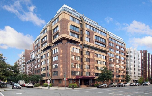 Foto del edificio - 1245 13th St NW