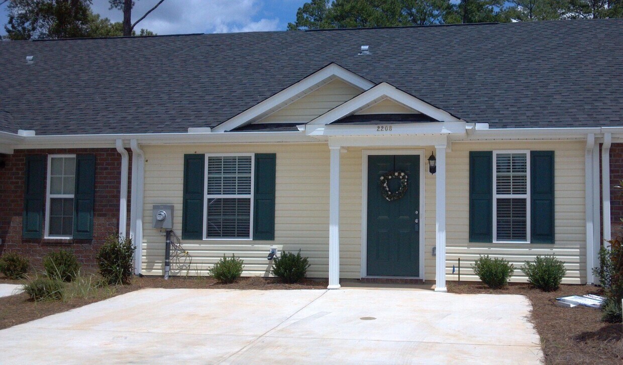 Primary Photo - 2208 Brechin Ln