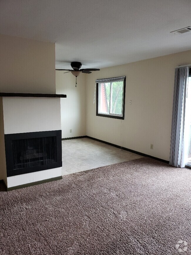 Apartments For Rent in Davenport, IA 8 Rentals
