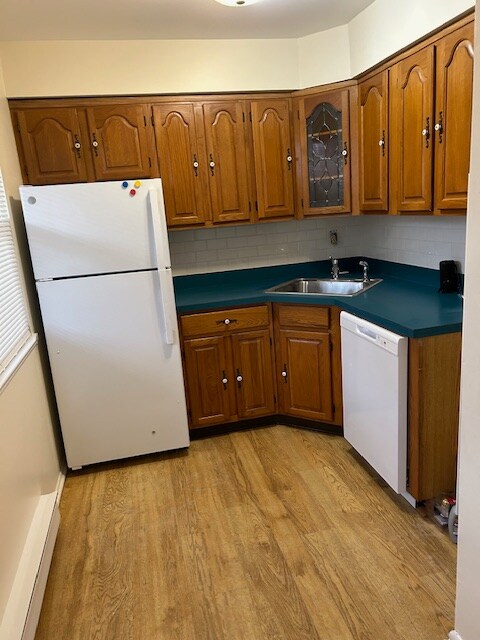 Foto del edificio - 422 Ringwood Ave