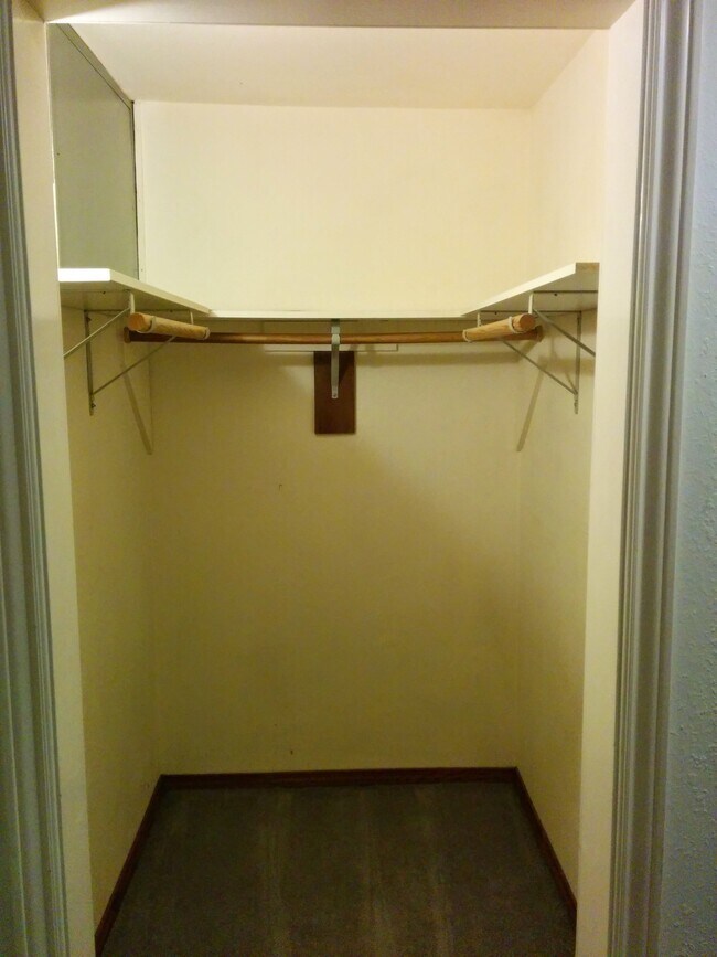 Foto del edificio - 1221 Escobar St