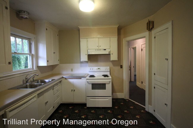 Building Photo - 2 br, 1 bath House - 2975 D Street NE