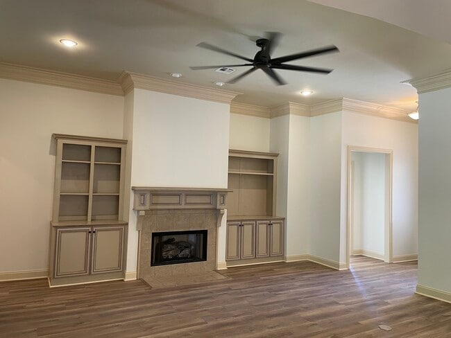 Building Photo - 203 Metairie Ct