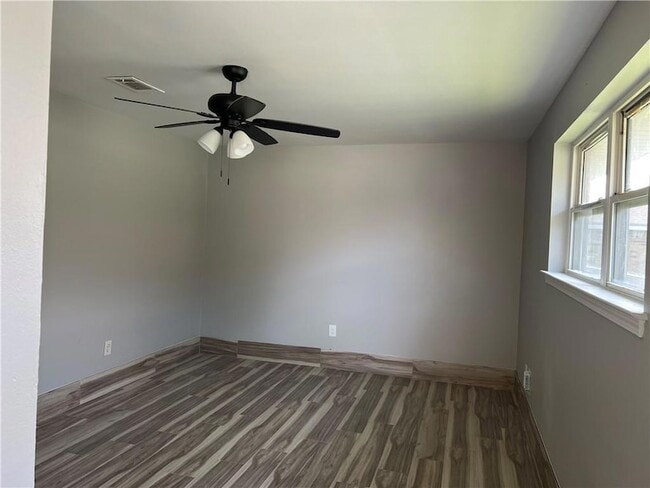 Building Photo - 9104 Amour Dr