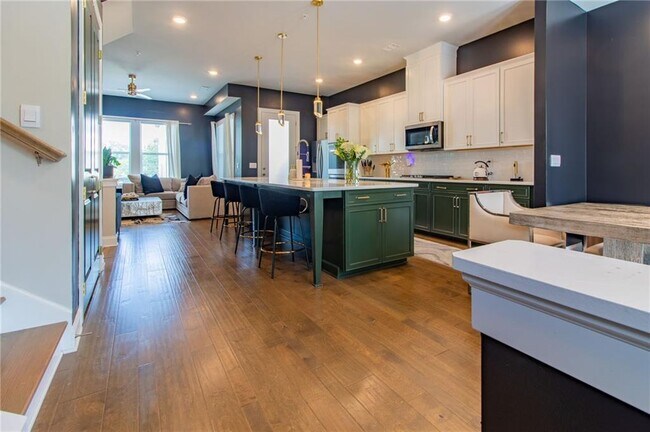 Foto del edificio - 4768 Highside Way SE