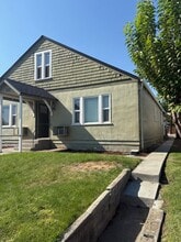Building Photo - 522 Orondo Ave