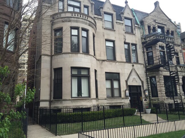 Foto del edificio - 1507 N Dearborn Pky