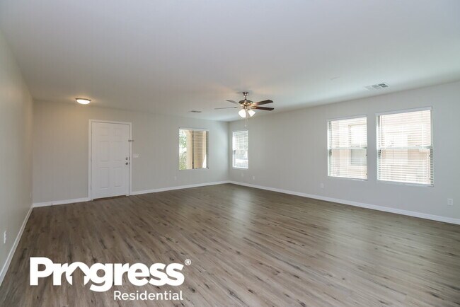 Building Photo - 21157 E Stonecrest Dr