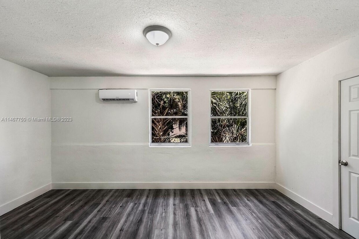 Foto principal - 811 SW 31st Ave