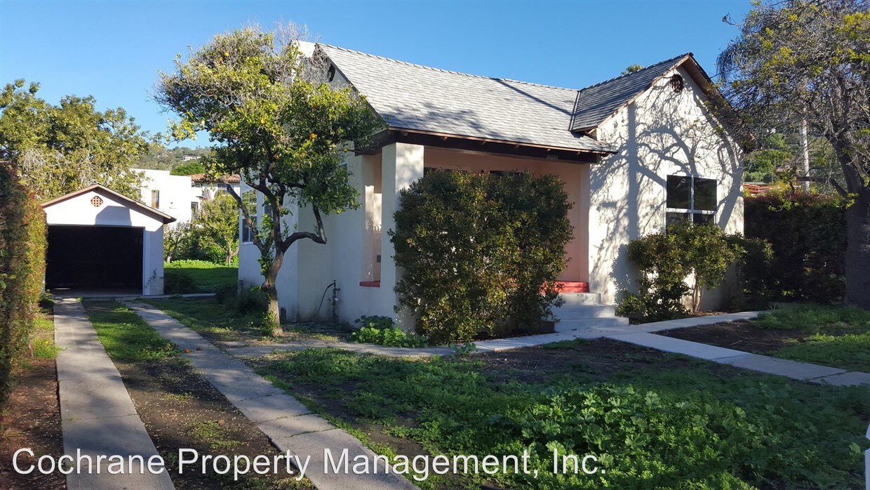 Foto principal - 1111 E Ortega St