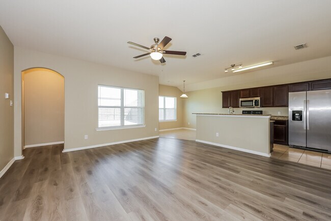 Foto del edificio - Inviting 3-Bedroom