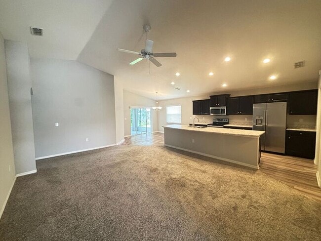 Building Photo - 8012 Brookeshire Dr