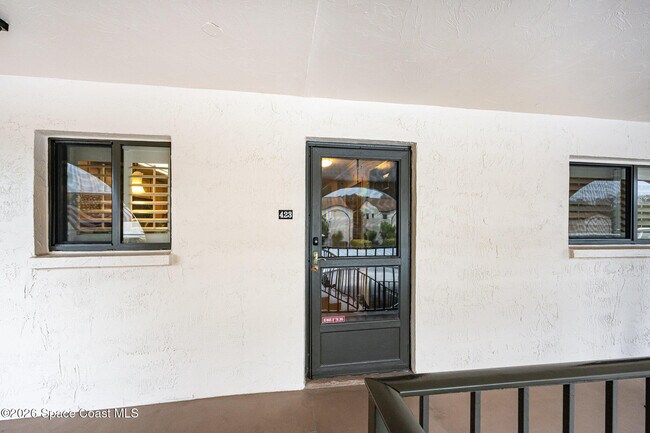 Foto del edificio - 5807 N Atlantic Ave