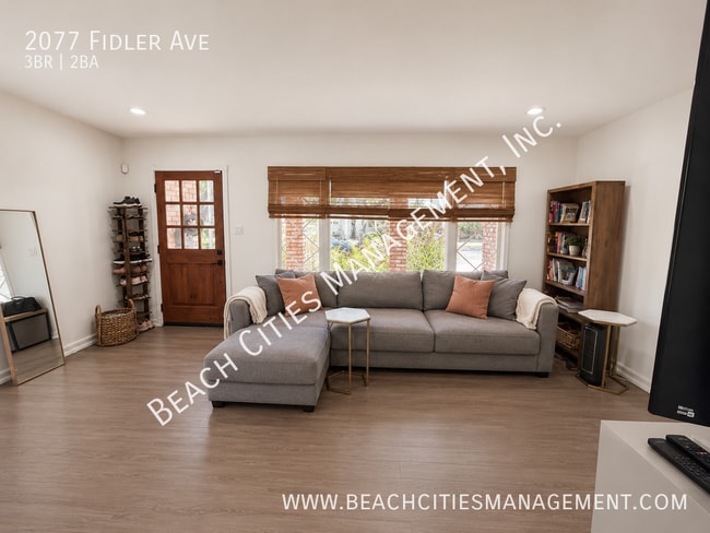 Building Photo - 2077 Fidler Ave
