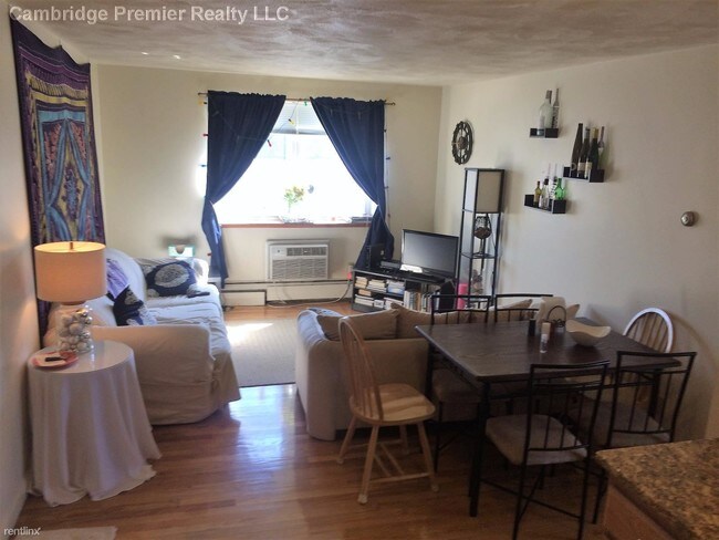 Foto del edificio - 2 br, 1 bath  - 77 Porter St