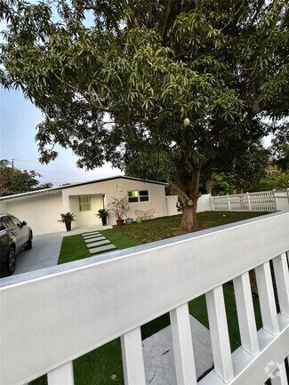 Building Photo - 1800 NW 7th Ave