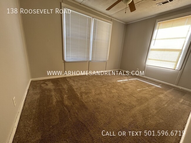 Building Photo - 138 Roosevelt Road | $695 | 2 beds, 1 full...
