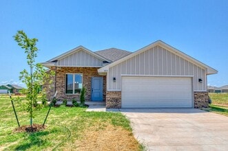 Building Photo - 3812 SE 80th St