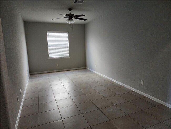 Building Photo - 24223 Via Vitani Dr