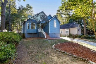 Building Photo - 326 Wilson St Building Photo - 326 Wilson St