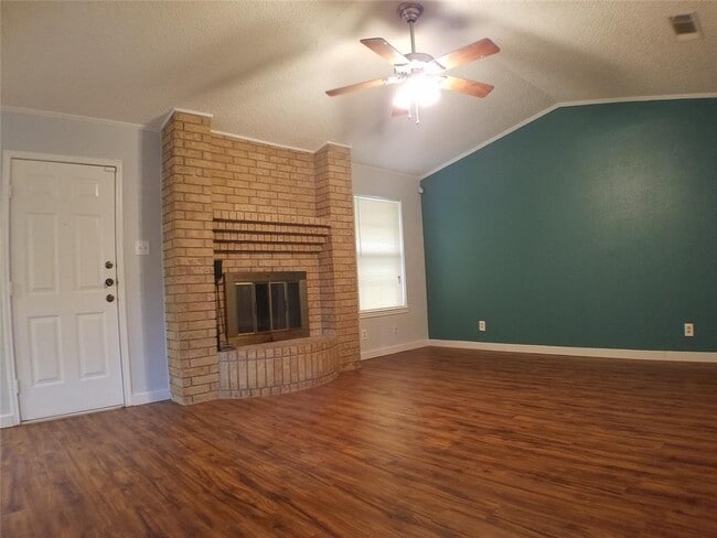 Building Photo - 1806 Stardust St