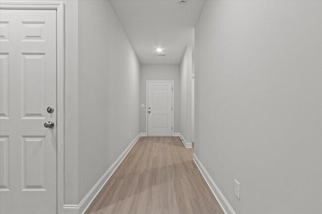 Building Photo - 1795 Stampede Cir
