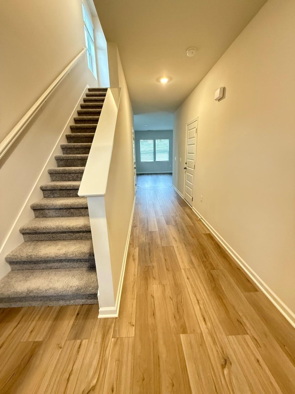 Photo - 600 Lyness Dr House