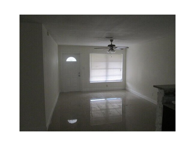 Foto del edificio - 1840 NW 33rd Ter