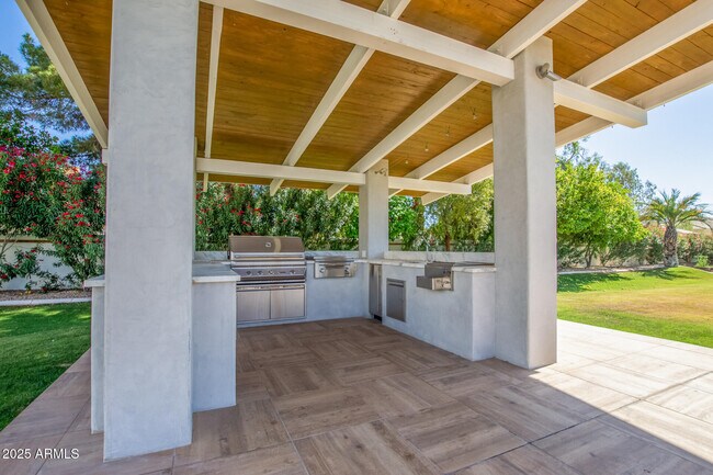 Building Photo - 9128 N 55th St