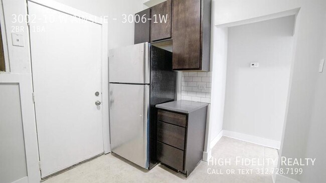 Foto del edificio - 3002 W Ainslie St
