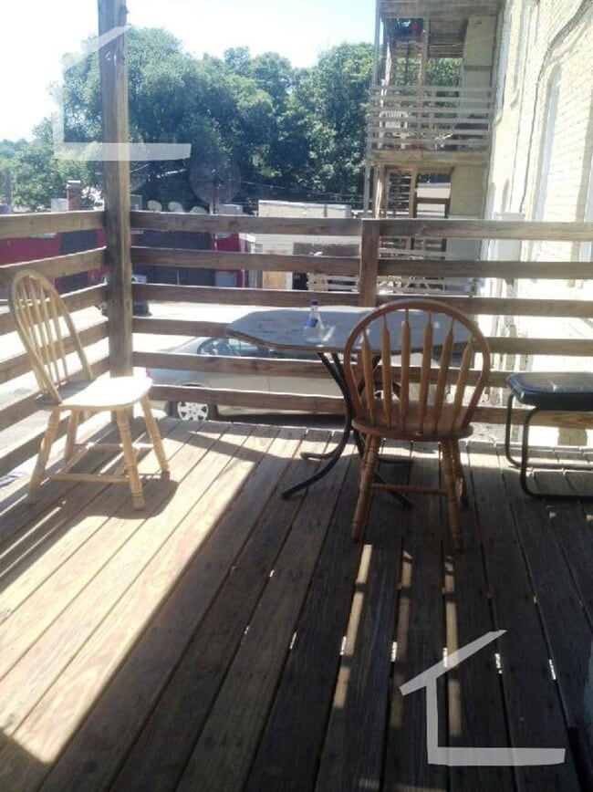 Building Photo - Awesome value two bedroom in Brighton