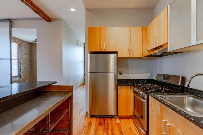 Foto del edificio - 3000 S Archer Ave