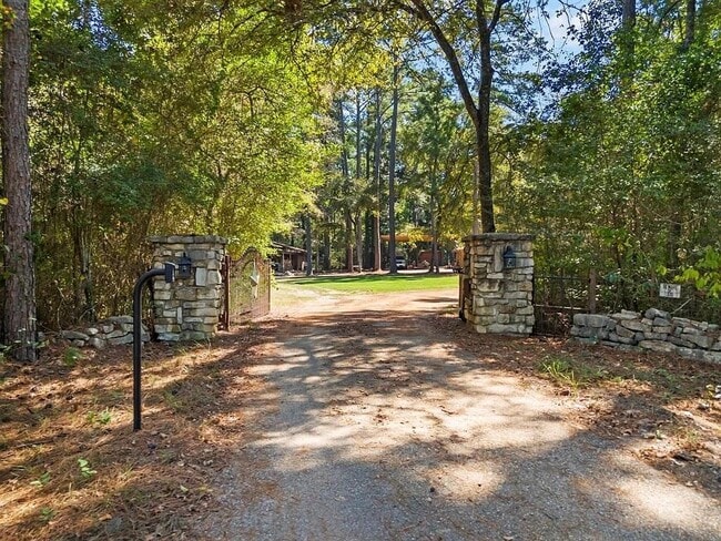 Foto del edificio - 2018 FM 1486 Rd