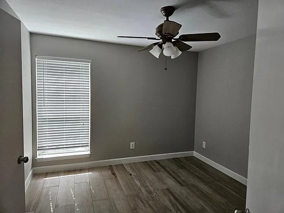 Building Photo - 1467 Meadowood Village Dr
