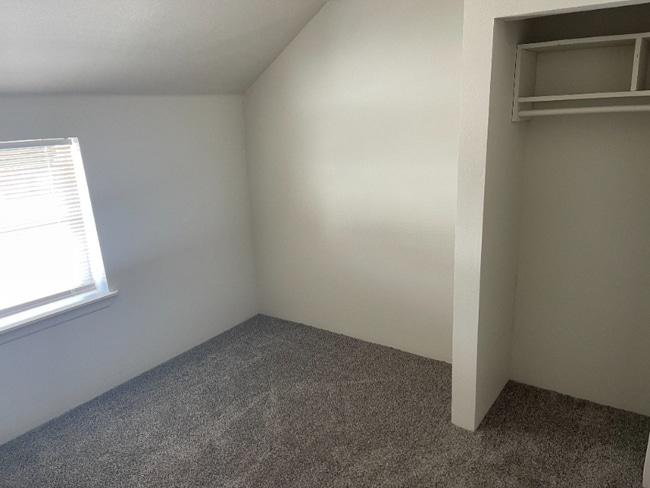 Building Photo - 739 Cashmere St