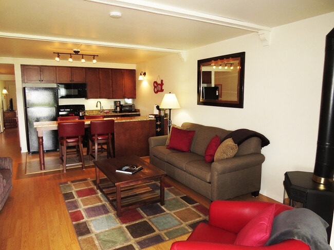 Building Photo - Winter Seasonal Rental- Lake Dillon Condos 111