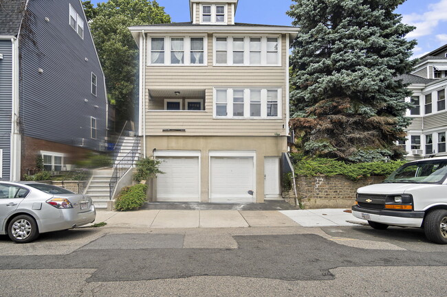 Building Photo - 398 E 8th St