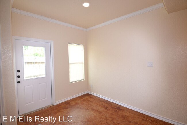 Building Photo - 3 br, 2 bath House - 6411 Aspen Hill