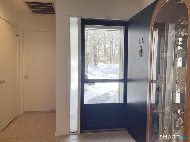 Foto del edificio - 6 Heritage Crest Dr